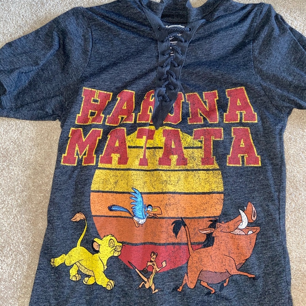 Graphic Tee (lion king design)
